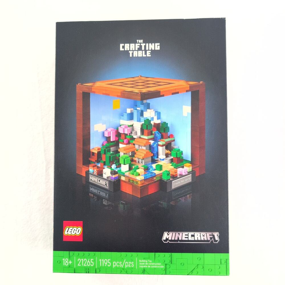 Lego Minecraft The Crafting Table New & Sealed In Box 1195 Pcs Age 18+